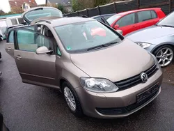 Kaschmirbraun metallic Gebraucht 2010 VW Golf Plus Cross Van / Kleinbus | 5.800 € (Fairer Preis)