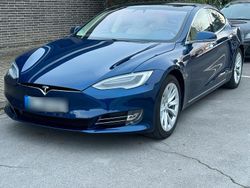 Blau Gebraucht 2018 Tesla Model S Kleinwagen | 34.995 €
