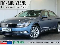 Blau Gebraucht 2015 VW Passat Highline Limousine | 16.489 € (Guter Preis)
