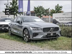 Grau Gebraucht 2024 Volvo S60 Ultimate Limousine | 41.950 € (Fairer Preis)