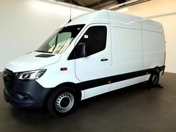 Arktikweiß Gebraucht 2024 Mercedes Sprinter Van | 41.531 € (Guter Preis)
