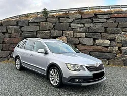 Silber Gebraucht 2014 Skoda Superb Exclusive Kombi | 7.700 € (Guter Preis)