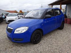 Blau Gebraucht 2009 Skoda Fabia Classic Kleinwagen | 1.100 € (Guter Preis)