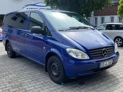 Atlantisblau Gebraucht 2010 Mercedes Vito Van / Kleinbus | 6.990 € (Guter Preis)
