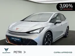 Geysirsilber Gebraucht 2024 Cupra Born Kleinwagen | 32.780 € (Guter Preis)