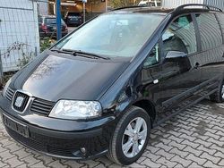Schwarz Gebraucht 2009 Seat Alhambra Van / Kleinbus | 3.799 € (Fairer Preis)