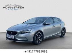 Silber Gebraucht 2017 Volvo V40 Momentum Limousine | 12.470 € (Etwas zu teuer)