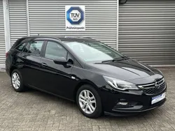 Onyx schwarz Gebraucht 2017 Opel Astra Edition Kombi | 8.800 € (Fairer Preis)