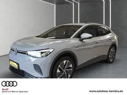 Grau Gebraucht 2022 VW ID.4 Pro Performance SUV | 26.888 € (Guter Preis)