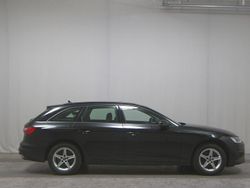 Brillantschwarz Gebraucht 2021 Audi A4 Basis Kombi | 14.480 € (Guter Preis)