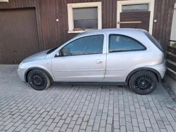 Grau Gebraucht 2005 Opel Corsa Kleinwagen | 1.450 € (Fairer Preis)