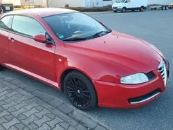 Rot Gebraucht 2006 Alfa Romeo GT Distinctive Coupé | 800 € (Guter Preis)