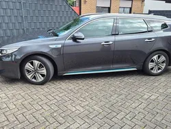 Grau Gebraucht 2018 Kia Optima Hybrid Attract Limousine | 16.500 € (Guter Preis)