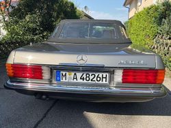Grau Gebraucht 1986 Mercedes SL420 Cabrio | 70.000 €