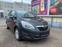 Grau Gebraucht 2010 Opel Meriva Edition Van / Kleinbus | 4.990 € (Etwas zu teuer)