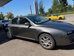 Grau Gebraucht 2006 Alfa Romeo 159 Limousine | 5.800 € (Etwas zu teuer)