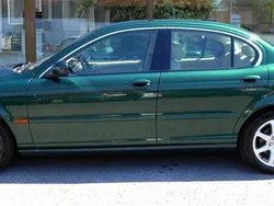 Grün Gebraucht 2002 Jaguar X-type Limousine | 7.777 € (Teuer)