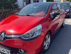 Rot Gebraucht 2014 Renault Clio IV Luxe Kleinwagen | 7.900 € (Fairer Preis)