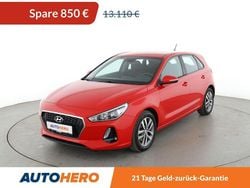 Rot Gebraucht 2017 Hyundai i30 Trend Limousine | 12.260 € (Superpreis)