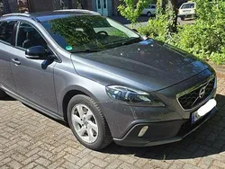 Grau Gebraucht 2013 Volvo V40 Momentum Kombi | 11.700 € (Fairer Preis)