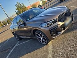 Braun Gebraucht 2022 BMW X6 M50 Shadowline SUV | 66.000 € (Superpreis)