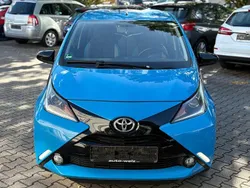 Blau Gebraucht 2016 Toyota Aygo X-cite Kleinwagen | 5.250 € (Teuer)