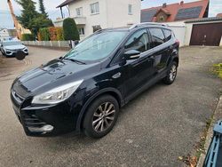 Schwarz Gebraucht 2015 Ford Kuga SUV | 8.599 € (Fairer Preis)