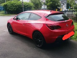 Rot Gebraucht 2016 Opel Astra GTC Kleinwagen | 7.950 € (Fairer Preis)