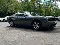 Grau Gebraucht 2020 Dodge Challenger SXT Coupé | 29.999 € (Fairer Preis)