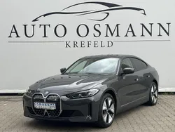 Grau Gebraucht 2022 BMW i4 Sport Line Limousine | 37.950 € (Fairer Preis)
