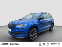 Raceblau Gebraucht 2021 Skoda Karoq SportLine SUV | 29.900 € (Teuer)