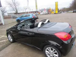 Schwarz (metallic) Gebraucht 2005 Opel Tigra Sport Cabrio | 4.350 €