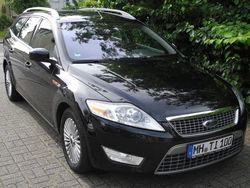 Schwarz metallic Gebraucht 2008 Ford Mondeo Titanium Kombi | 10.990 €