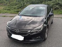Schwarz Gebraucht 2018 Opel Astra Dynamic Kombi | 10.500 € (Fairer Preis)
