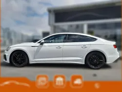 Weiß metallic Gebraucht 2023 Audi A5 Sportback Ambiente | 39.770 €