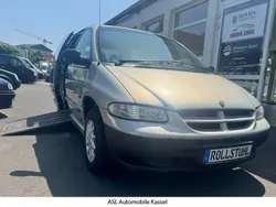 Grau Gebraucht 2001 Chrysler Grand Voyager Van / Kleinbus | 5.499 €