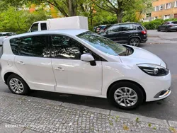 Weiß Gebraucht 2014 Renault Mégane III Van / Kleinbus | 7.200 €