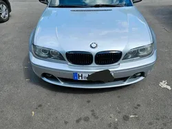 Silber Gebraucht 2004 BMW 320 M Sport Coupé | 3.299 €