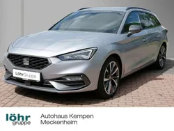 Urban silber Gebraucht 2025 Seat Leon 4Drive Kombi | 34.330 € (Teuer)