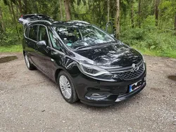 Schwarz Gebraucht 2017 Opel Zafira Innovation Van / Kleinbus | 11.900 € (Guter Preis)