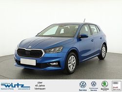 Raceblau (metallic) Gebraucht 2021 Skoda Fabia Style Kleinwagen | 17.950 € (Fairer Preis)