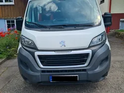 Weiß Gebraucht 2016 Peugeot Boxer Van | 13.900 € (Etwas zu teuer)