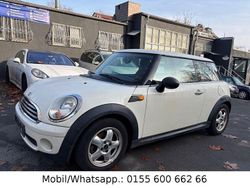 Weiß Gebraucht 2009 Mini ONE Sport Kleinwagen | 2.499 € (Fairer Preis)
