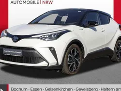 Weiß Gebraucht 2021 Toyota C-HR Lounge SUV | 26.599 € (Etwas zu teuer)