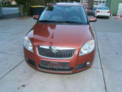 Orange Gebraucht 2009 Skoda Fabia Ambiente Kleinwagen | 2.990 € (Fairer Preis)