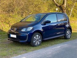 Blau Gebraucht 2021 VW e-up! United Kleinwagen | 12.500 € (Fairer Preis)