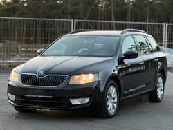 Schwarz Gebraucht 2014 Skoda Octavia Ambition Kombi | 6.490 € (Fairer Preis)
