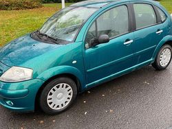 Grün Gebraucht 2003 Citroën C3 Kleinwagen | 2.100 € (Etwas zu teuer)