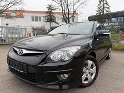Schwarz Gebraucht 2011 Hyundai i30 Limousine | 1.990 € (Guter Preis)