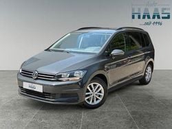 Grau Gebraucht 2018 VW Touran Comfortline Van / Kleinbus | 19.350 € (Guter Preis)